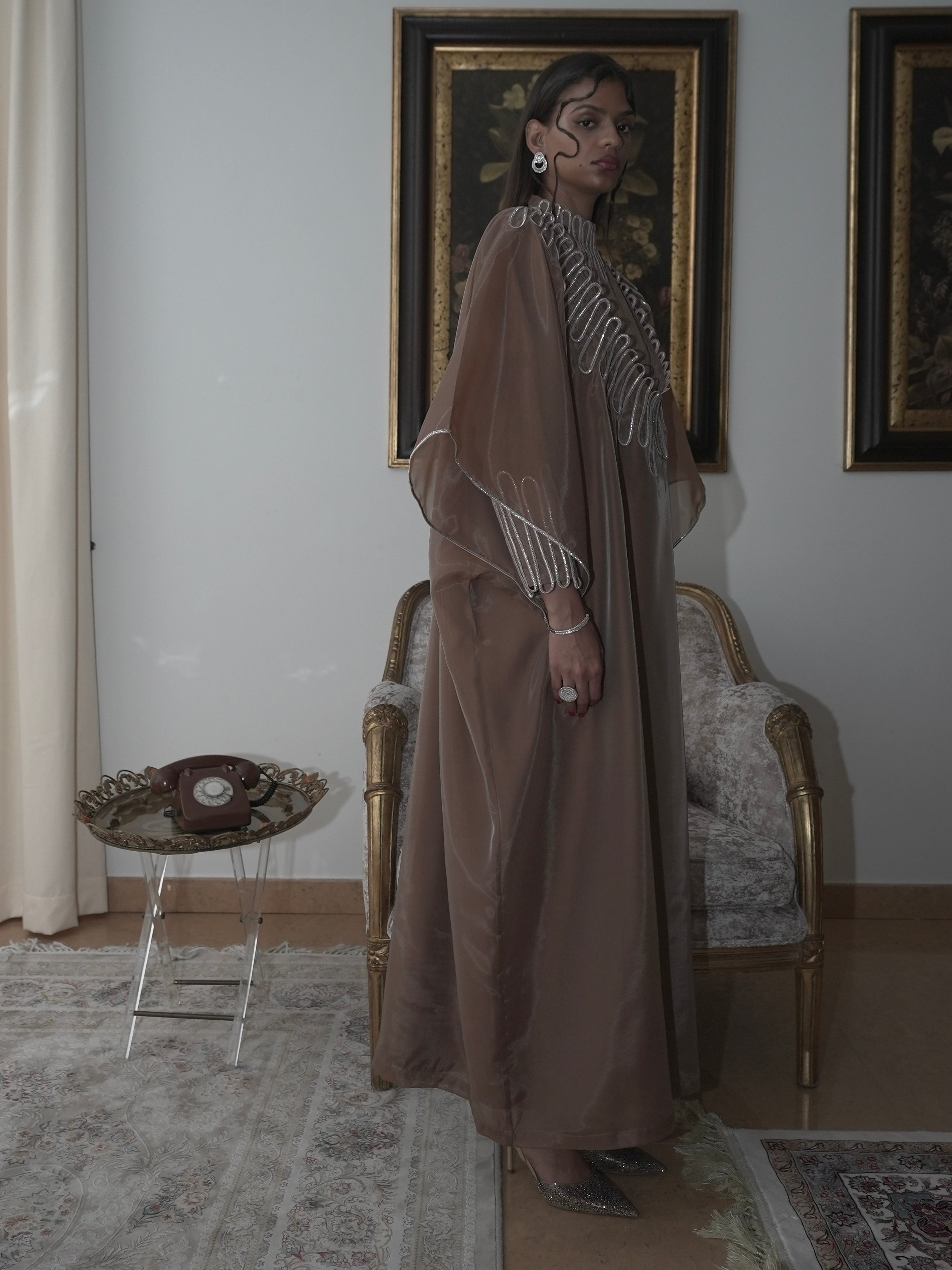 “U WAVES” - MOCHA